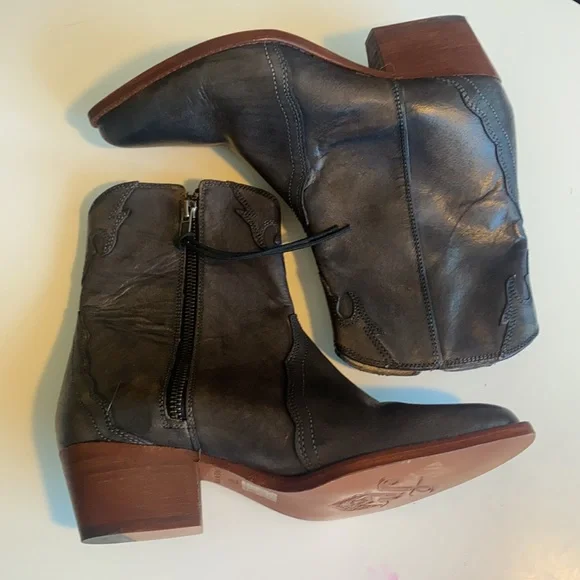 SOLD Free People New Frontier western style block heel zip up boot bootie NWOB - Picture 2 of 9